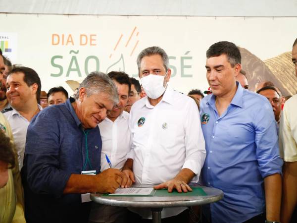 Jaguaruana é contemplada com dois novos sistemas de abastecimento de água do Governo do Ceará!