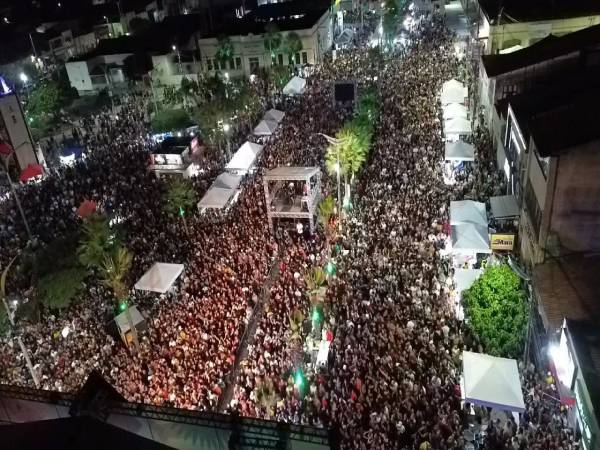 Jaguaruana celebra noite inesquecível em comemoração aos seus 136 anos de histó [...]